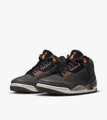 Air Jordan 3 Retro  "Fear" CT8532-080