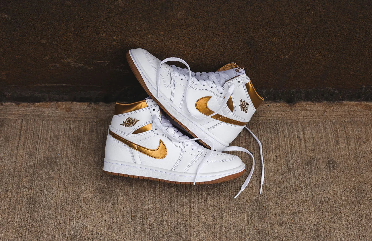 Jordan 1 Retro High OG Metallic Gold (Women's) FD2596-107